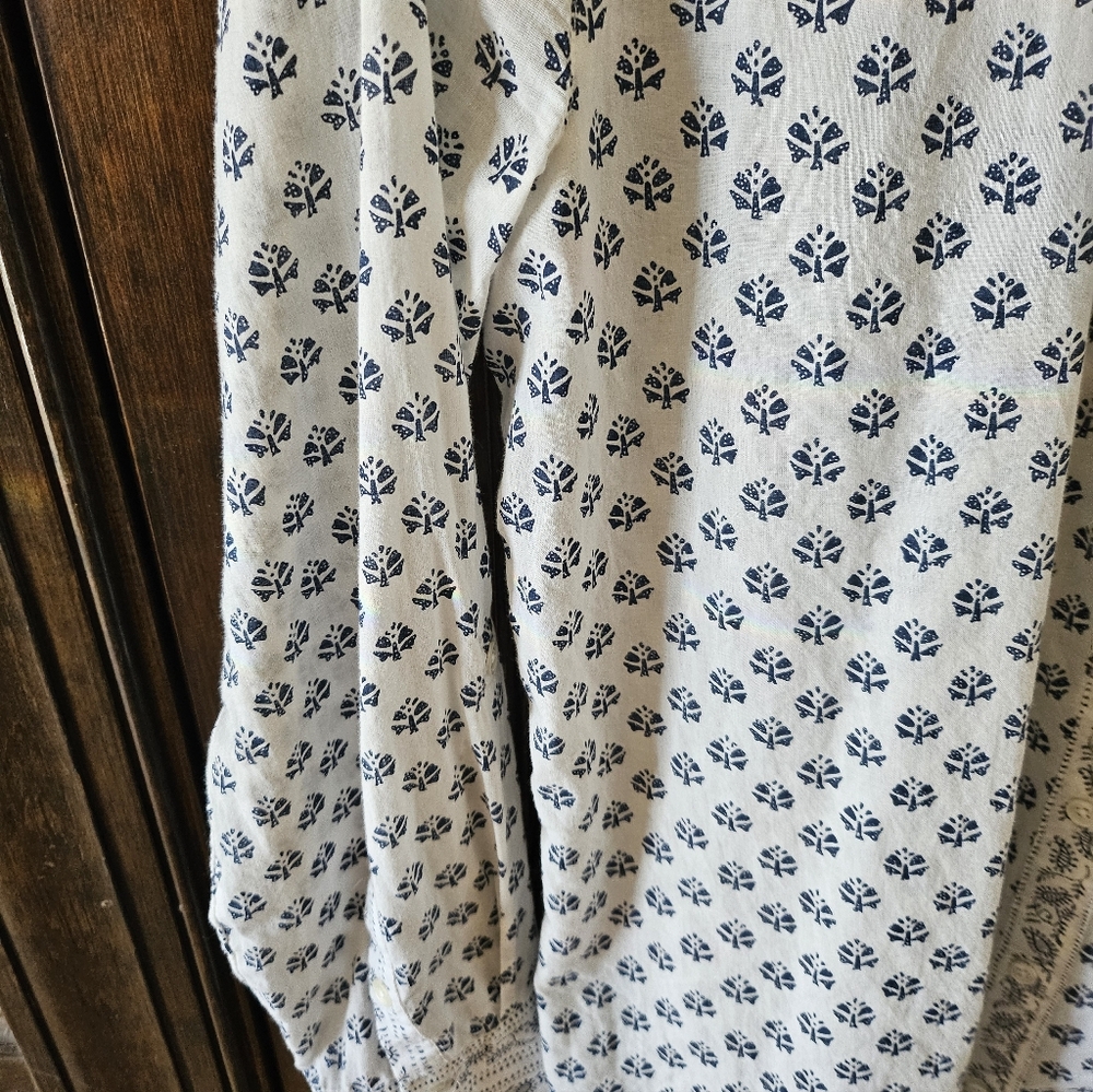 Soft Joie Cotton Cream Blouse with Navy Floral Block Print - Picture 5 of 6